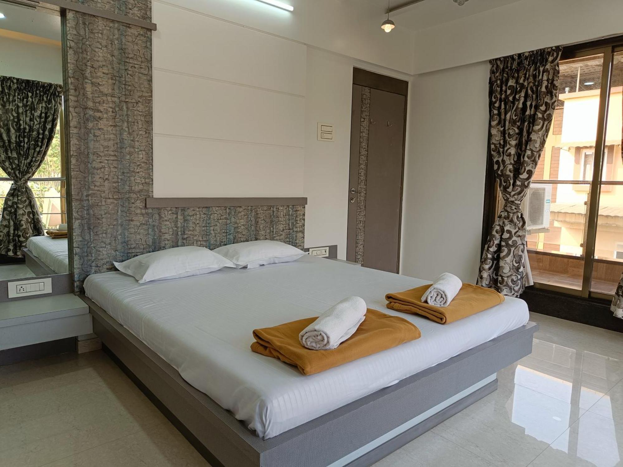 Rain Mist 4Bhk Luxury Villa With Private Pool ロナバラ エクステリア 写真