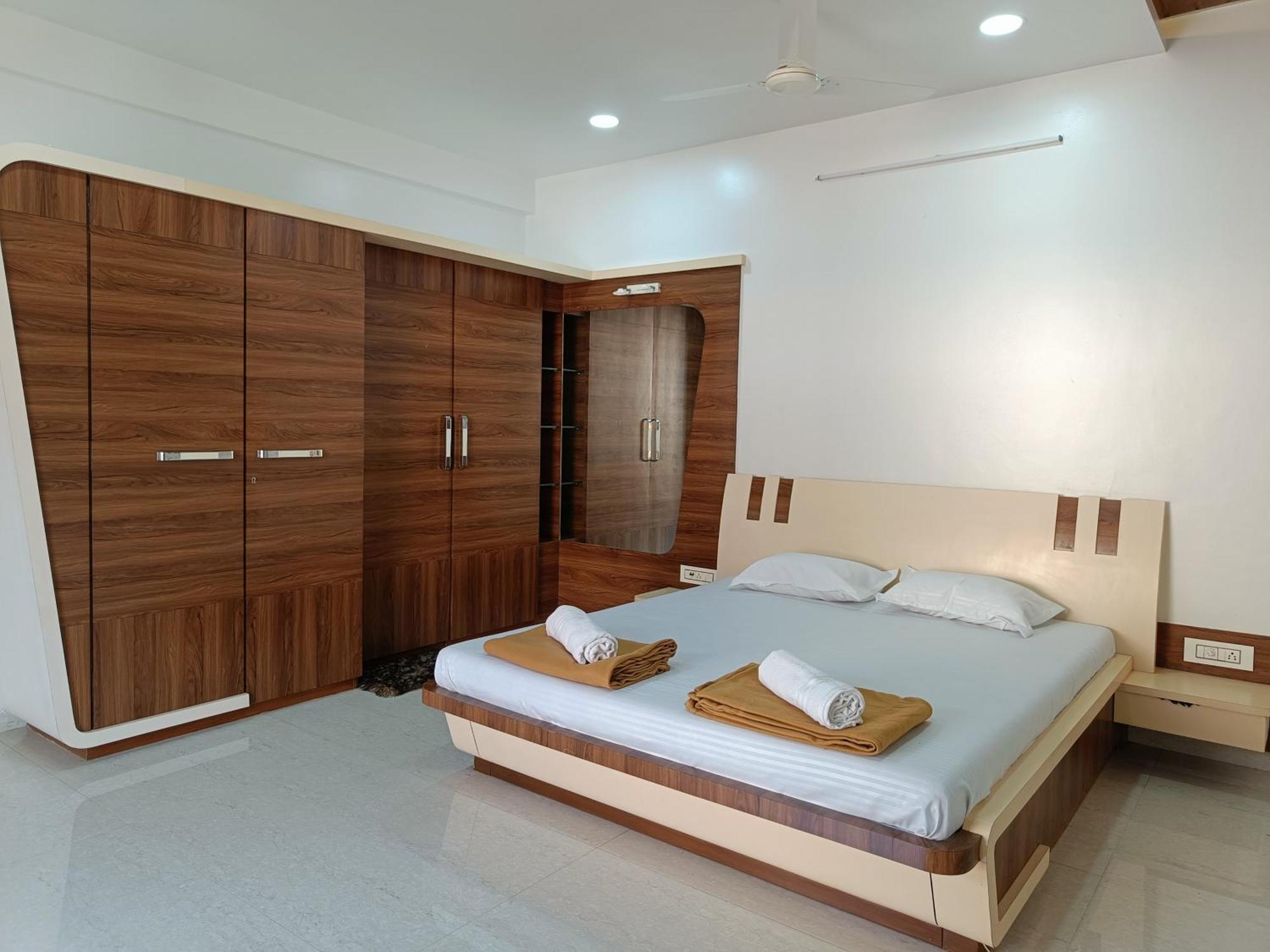 Rain Mist 4Bhk Luxury Villa With Private Pool ロナバラ エクステリア 写真