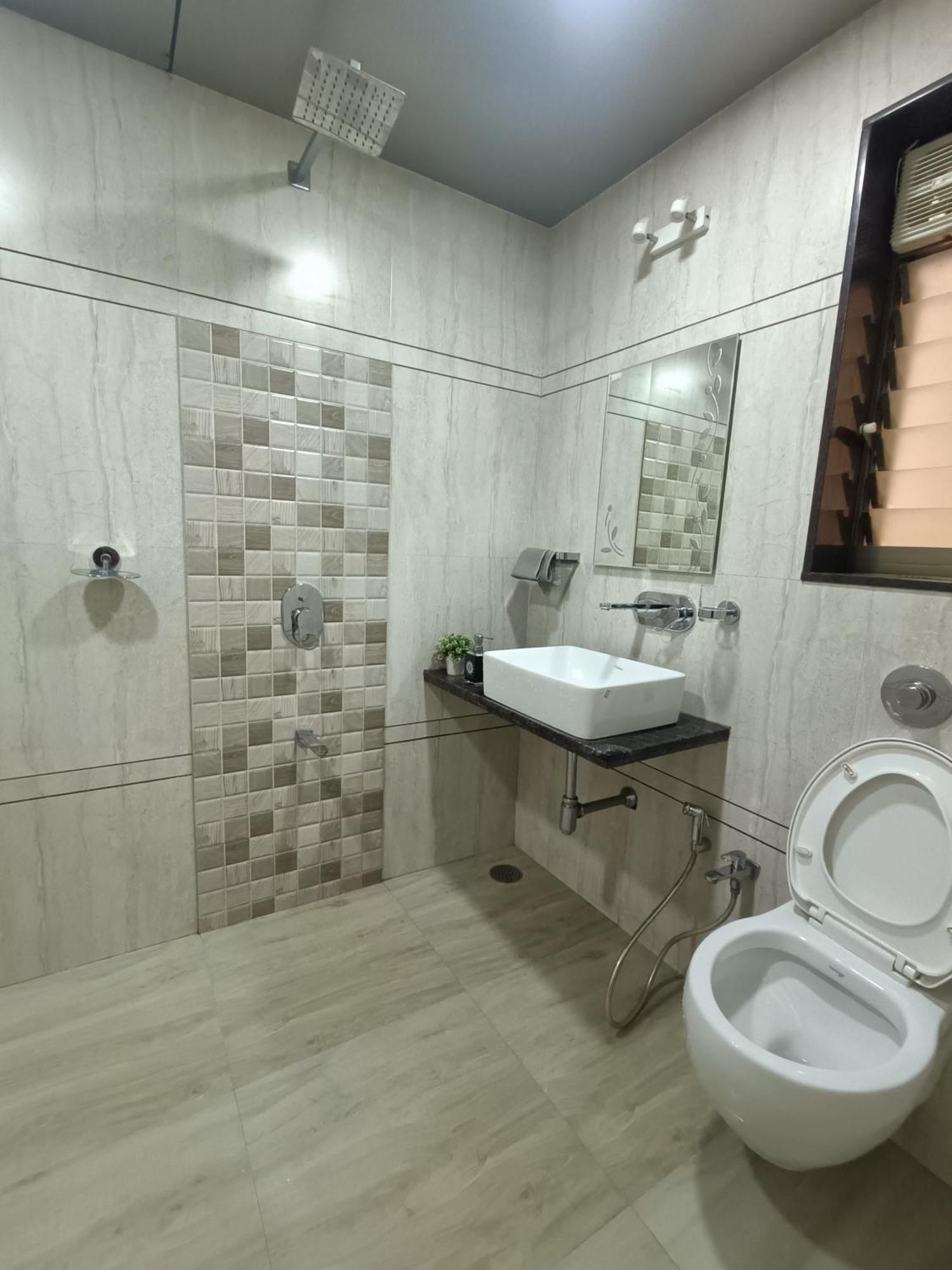 Rain Mist 4Bhk Luxury Villa With Private Pool ロナバラ エクステリア 写真